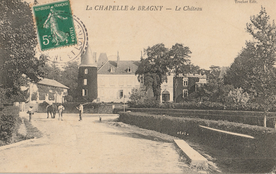 l'entrée du chateau